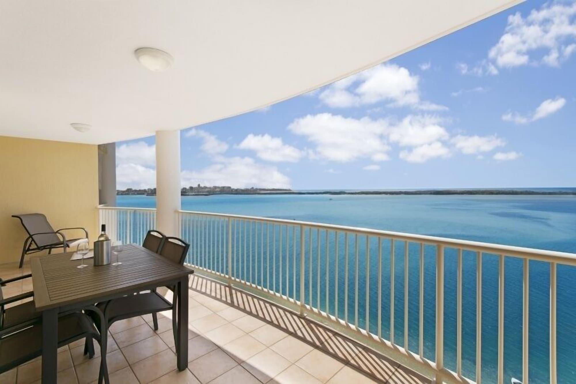 Riviere On Golden Beach Caloundra Ngoại thất bức ảnh