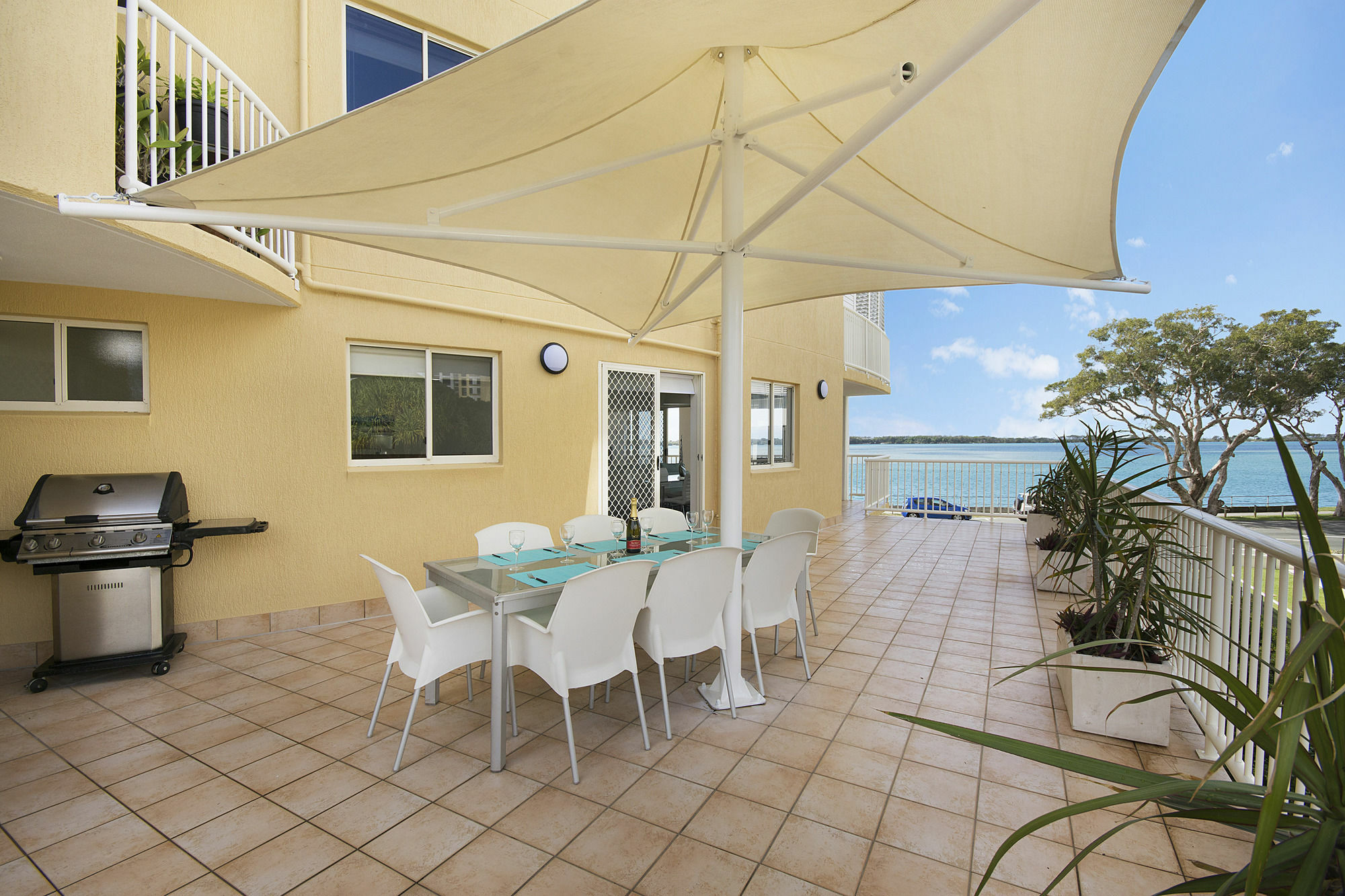 Riviere On Golden Beach Caloundra Ngoại thất bức ảnh